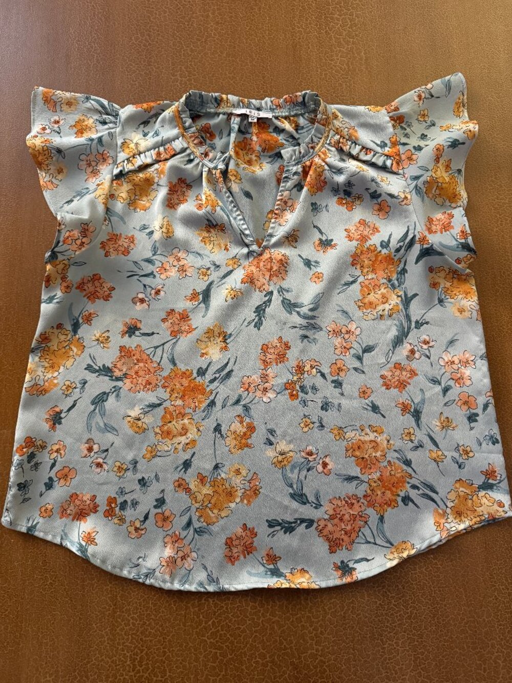 IRIS Lightweight Floral Dressy Sleeveless V-Slit Collar Blouse - Size Medium